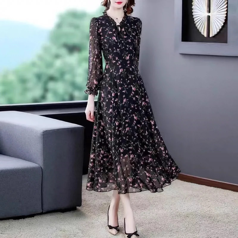 Chiffon shirt women's long-sleeved 2024 spring and summer new floral dress women's plus size fat MM age-reducing bottoming long skirt - Image 2