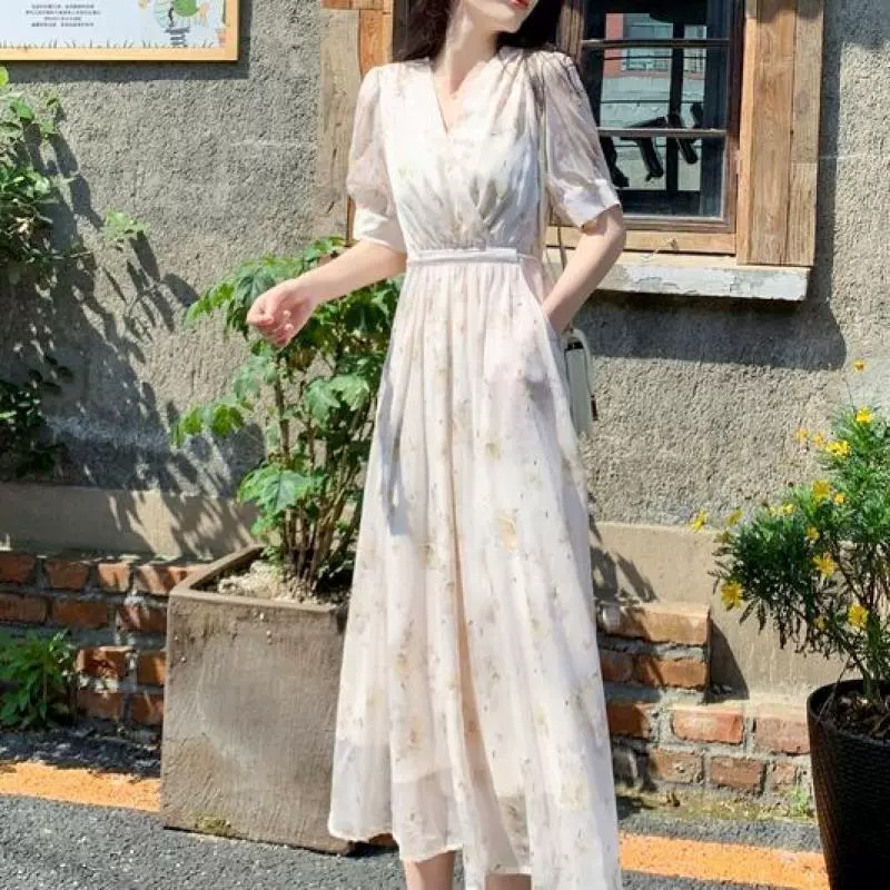 Gentle style floral dress women's summer 2024 new tea break French style high-end slim v-neck long skirt - Image 3